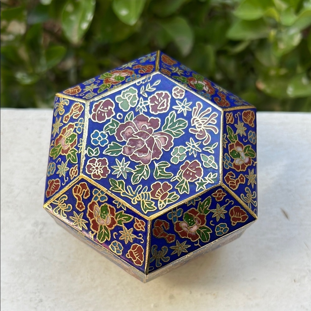 Colorful Floral Decorative Box - Picture 4 of 17